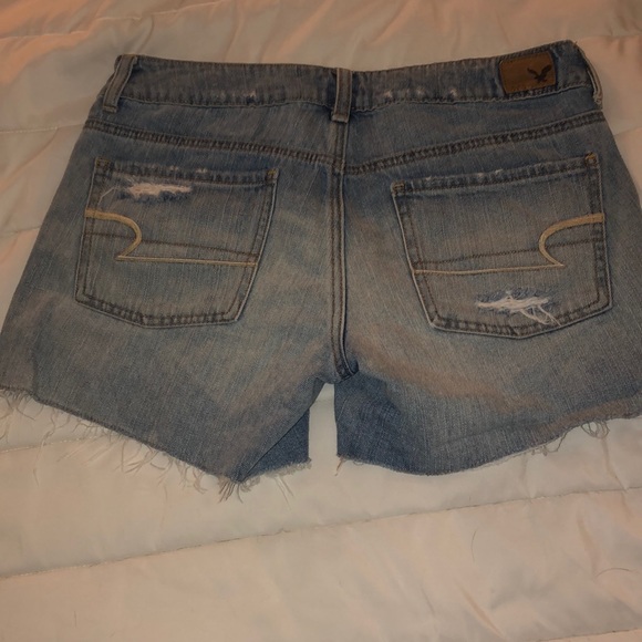 Semi high waisted jean shorts - Picture 2 of 2